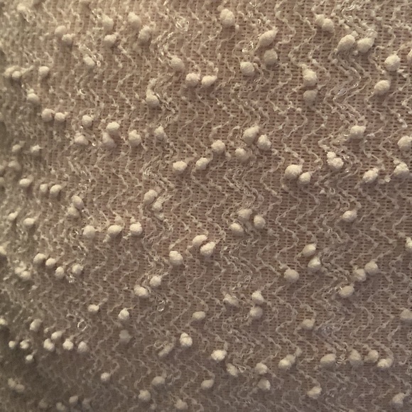 Accent pillow - Picture 3 of 7